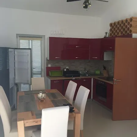 Ellas Apartman *